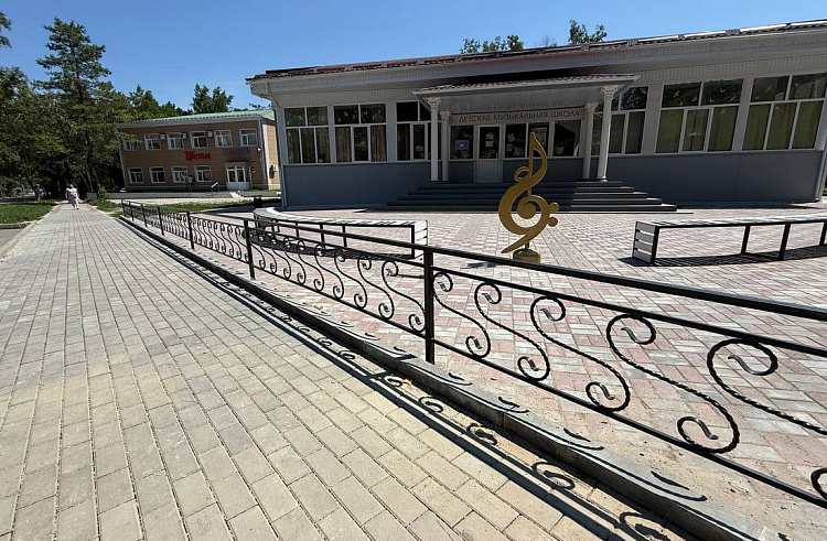 Почти 30 общественных пространств благоустраивают в Приморье.