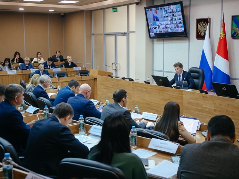 Глава Приморья поручил усилить меры противопожарной безопасности в осенний период.