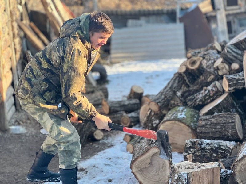 Черниговский район своих не бросает.